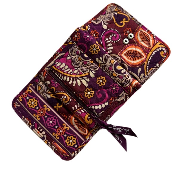 ITEM CURRENTLY BEING TURNED INTO A SET - Picture 3 of 9